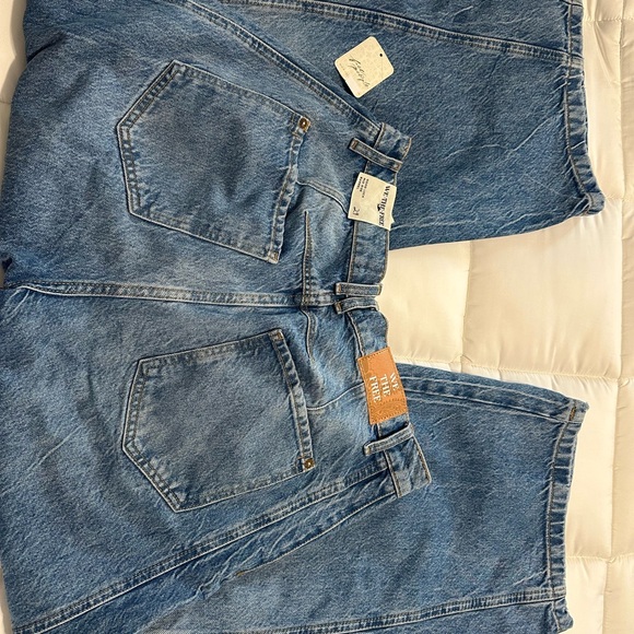 Classic Blue Women's Jeans - Picture 5 of 6